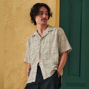 Abercrombie & Fitch Summer Linen Cream and Black Geometric Short Sleeve Shirt